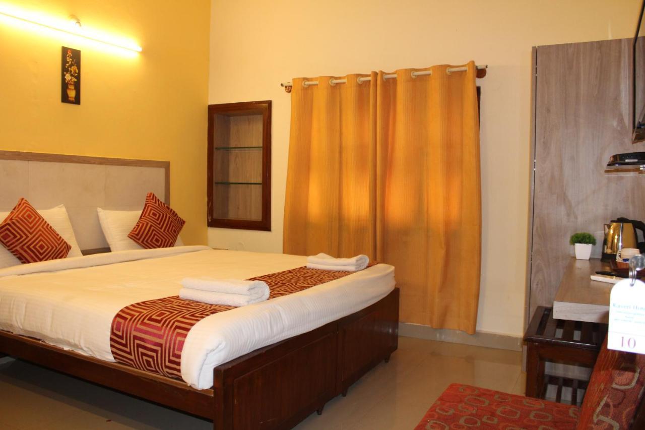 Kaveri Hotel Bed & Breakfast Mysore Exterior foto